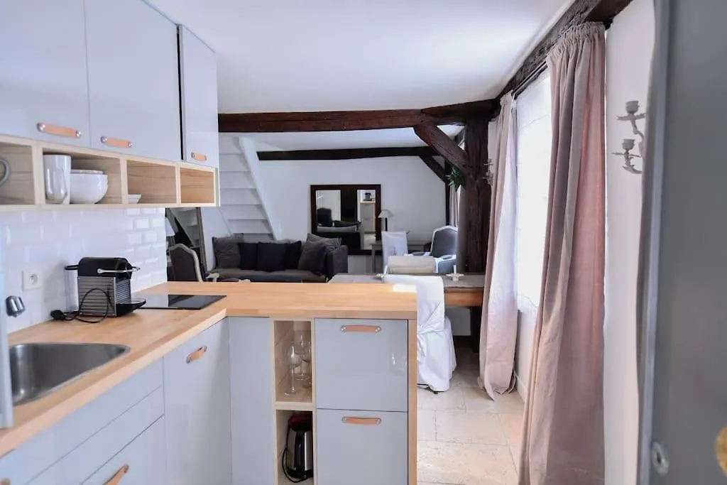 Saint-Germain-Des-Pres In Paris Apartment 0*,  France